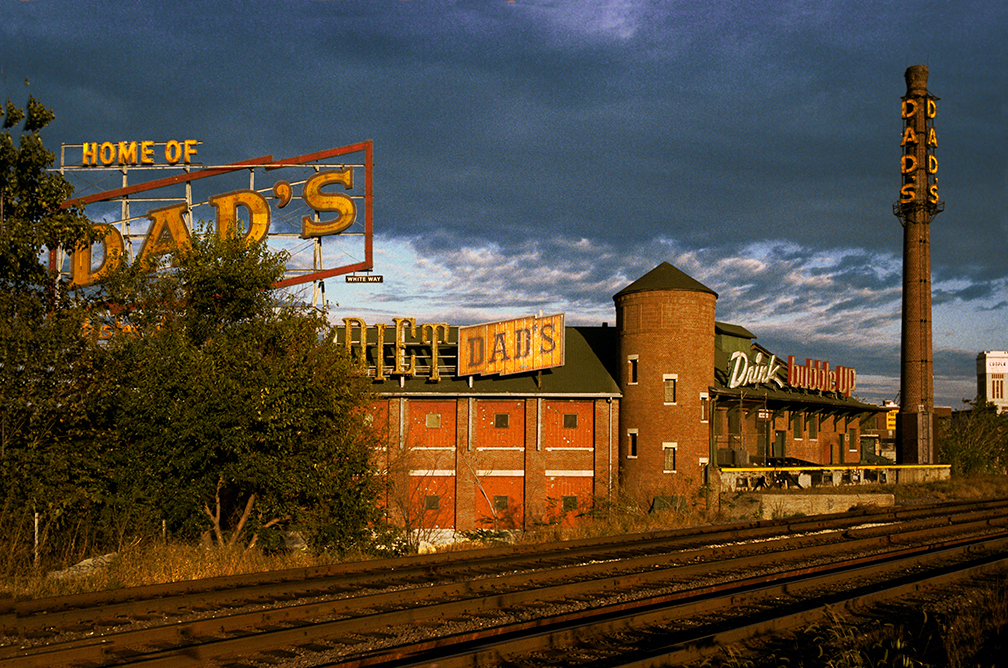 Works Chi Industry